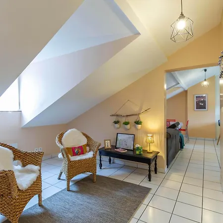 Le Petit Beout Apartment *